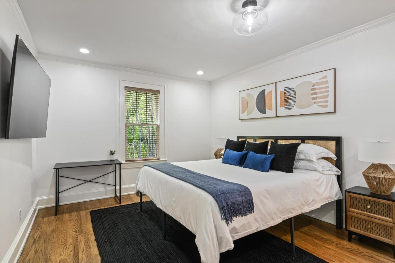 Sun Lit Bungalow With Good Vibes And Lots Of Wine - Designedbydom 亚特兰大 外观 照片