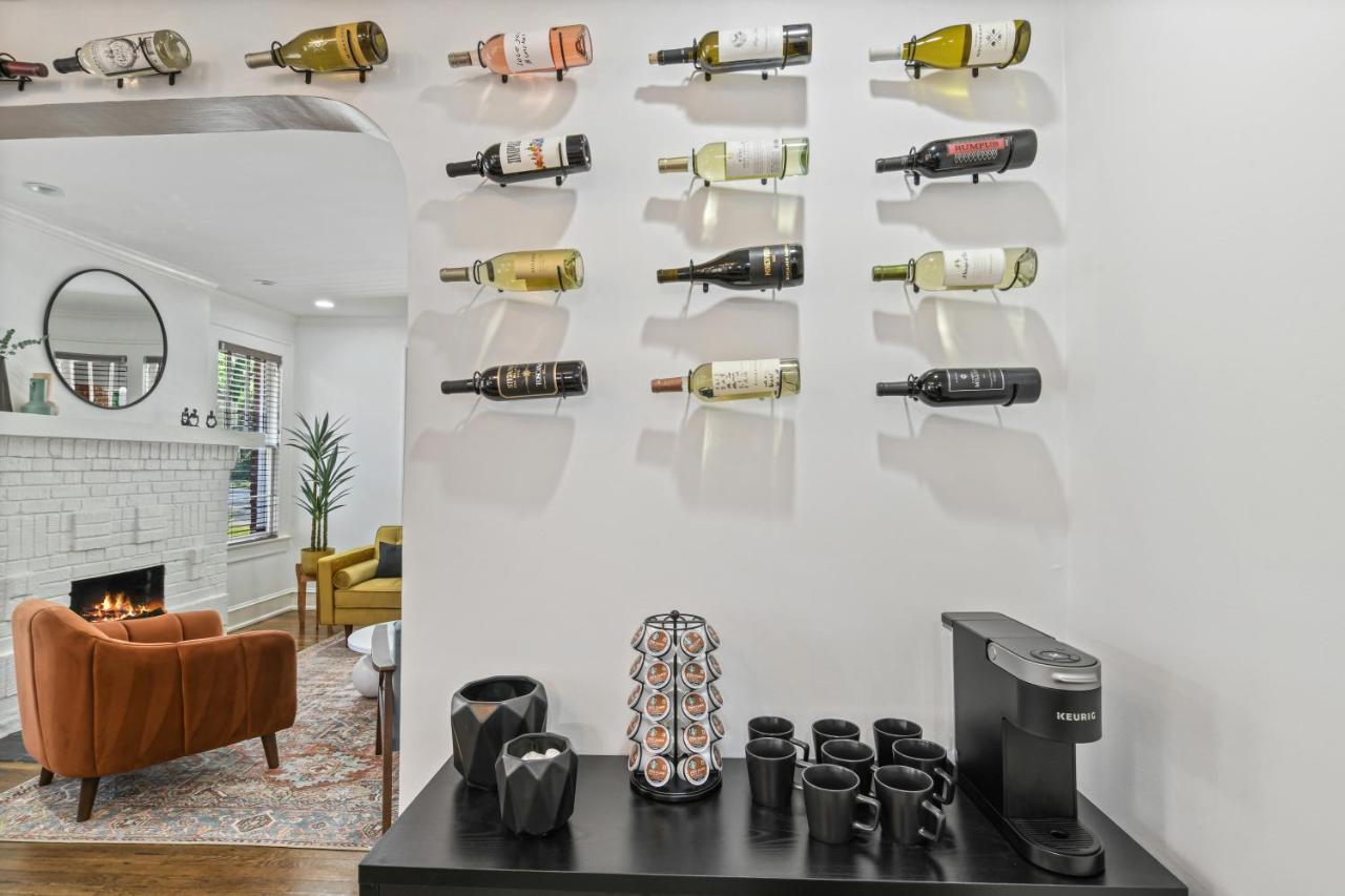 Sun Lit Bungalow With Good Vibes And Lots Of Wine - Designedbydom 亚特兰大 外观 照片