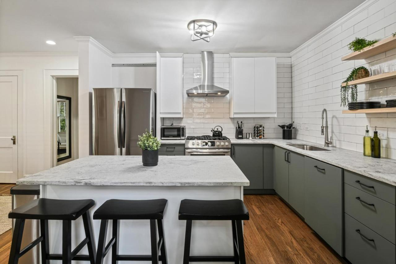 Sun Lit Bungalow With Good Vibes And Lots Of Wine - Designedbydom 亚特兰大 外观 照片